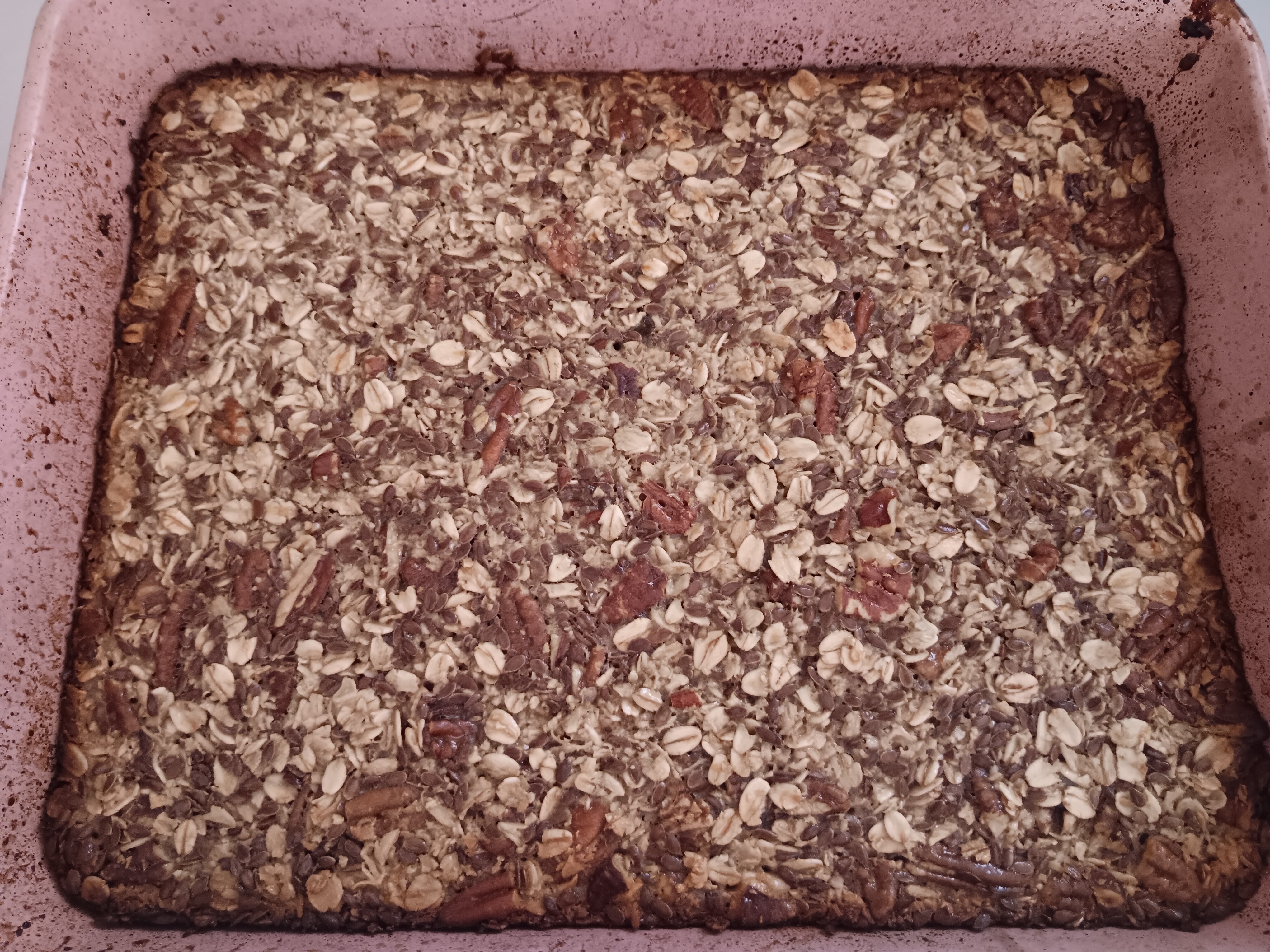 Baked Oatmeal Bars, Southern recipe, healthy snack, homemade bars, oatmeal bars, golden raisins, chopped pecans, flax seeds, easy breakfast, meal prep, nutritious ingredients, comfort food, delicious treats, wholesome snacks, quick recipes, family-friendly, energizing snacks, breakfast bars, sweet snacks, hearty breakfast