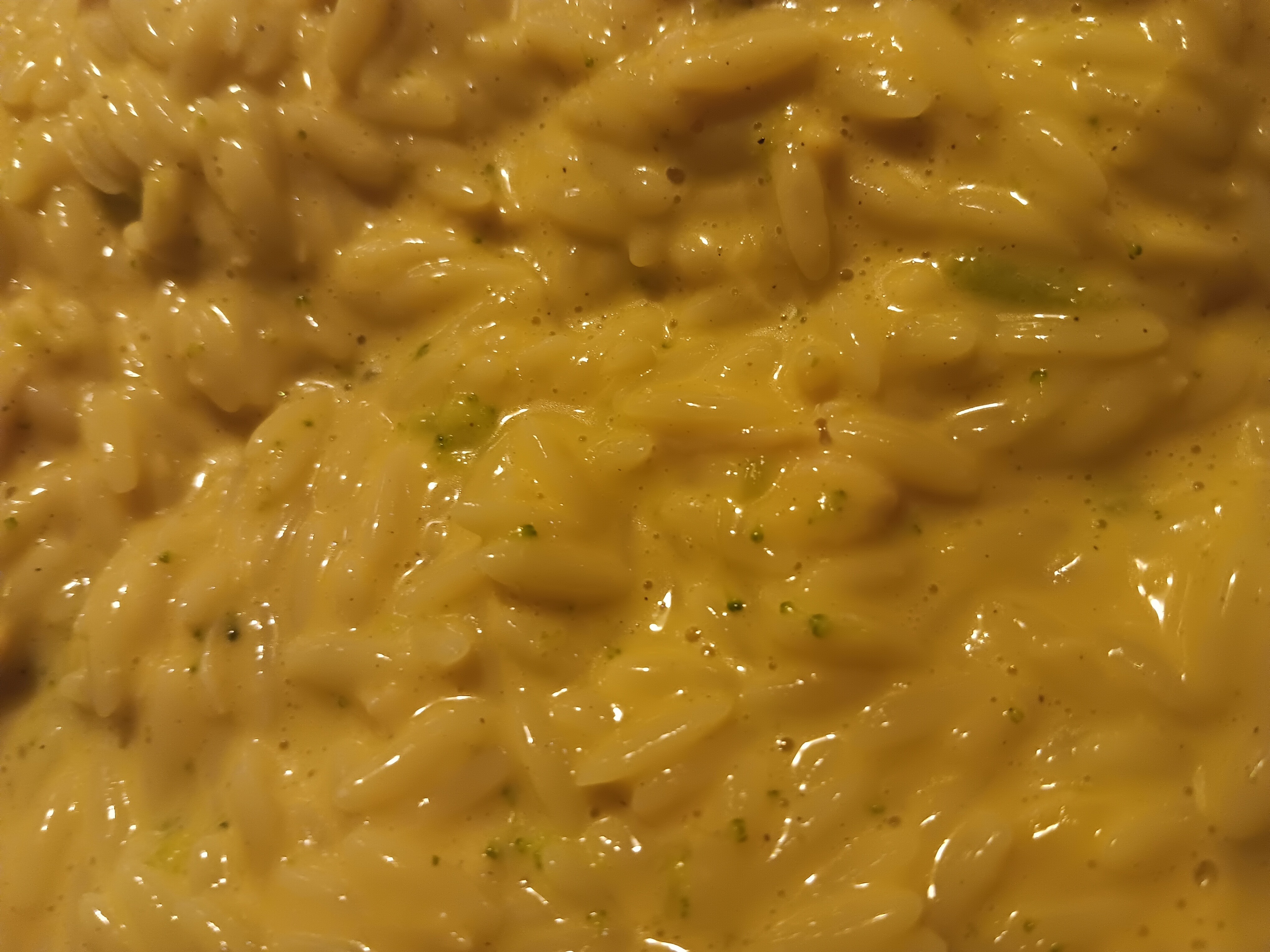 cheesy chicken broccoli orzo pasta, quick southern dinner, easy pasta recipe, creamy chicken pasta, southern comfort food, 20-minute dinner recipe, cheesy broccoli pasta, weeknight dinner ideas, one-pot pasta meal, family-friendly pasta recipe, comforting pasta dish, cheesy chicken dinner, southern-inspired pasta, quick and easy comfort food, creamy orzo pasta